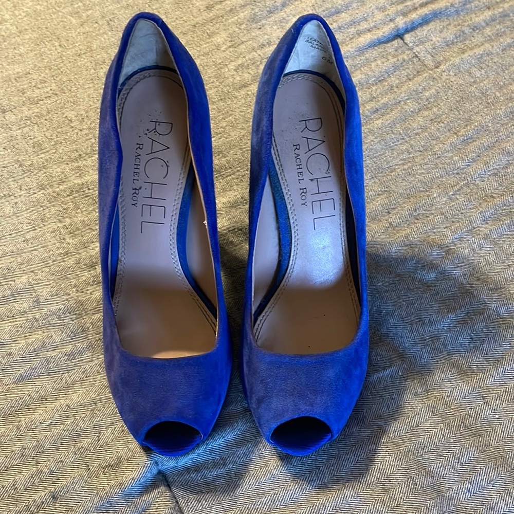 Rachel Roy blue peep toe pumps. Size 6M. 4” heel.